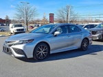 2022 Toyota Camry SE Auto (SE)