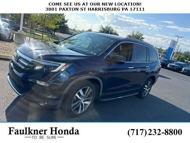 2016 Honda Pilot AWD Touring with DVD Rear Entertainment System and Navigation