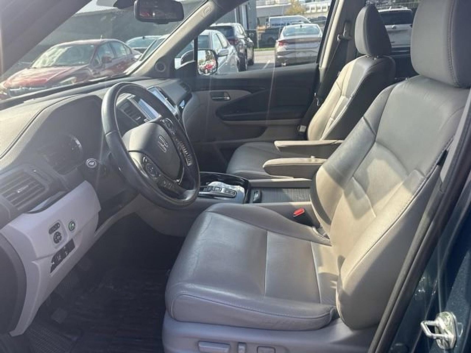 2017 Honda Pilot Touring AWD