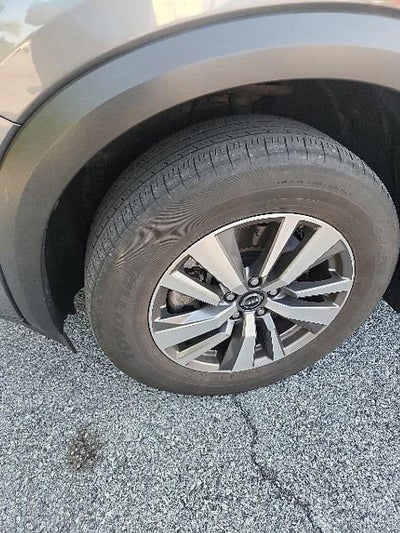 2023 Nissan Pathfinder SL 4WD