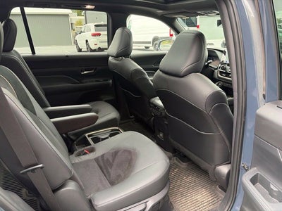 2025 Toyota Grand Highlander Hybrid MAX Platinum