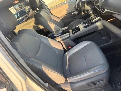 2021 Toyota Sienna XLE AWD 7-Passenger (Natl)