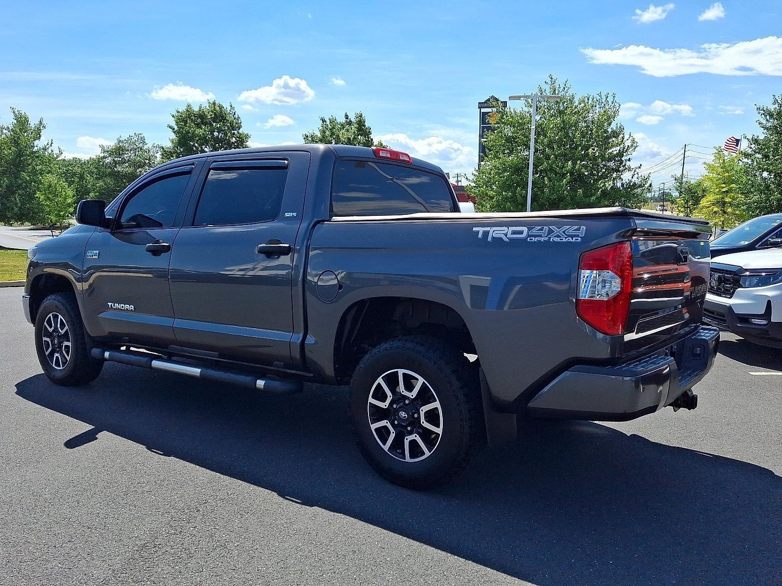 2018 Toyota Tundra 4WD 4WD SR5 CrewMax 5.5' Bed 5.7L (SE)