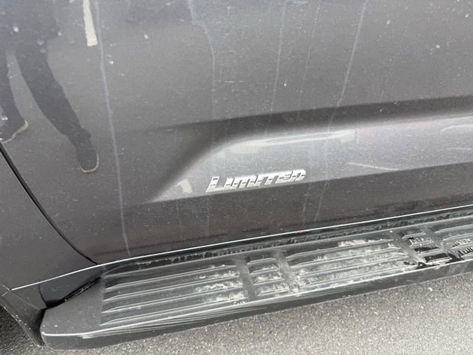 2026 Toyota Sequoia SR5 4WD (SE)