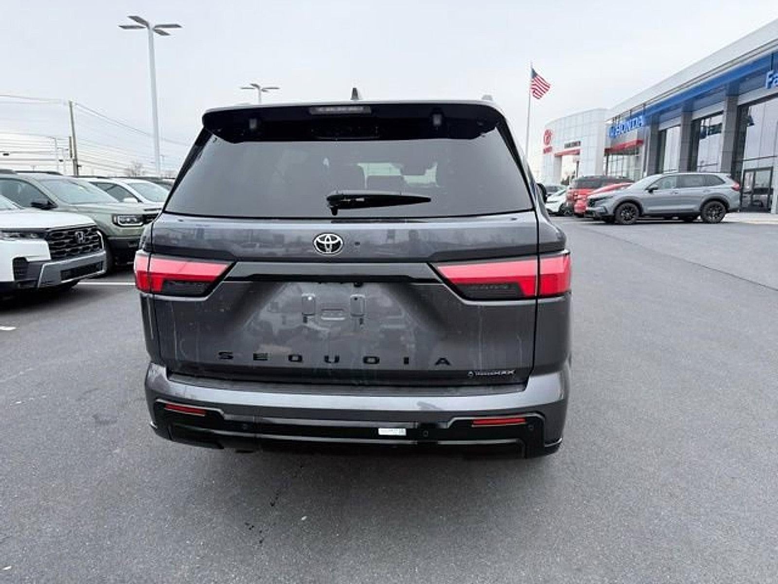 2026 Toyota Sequoia SR5 4WD (SE)