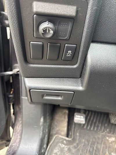 2013 Nissan Rogue FWD 4dr SV