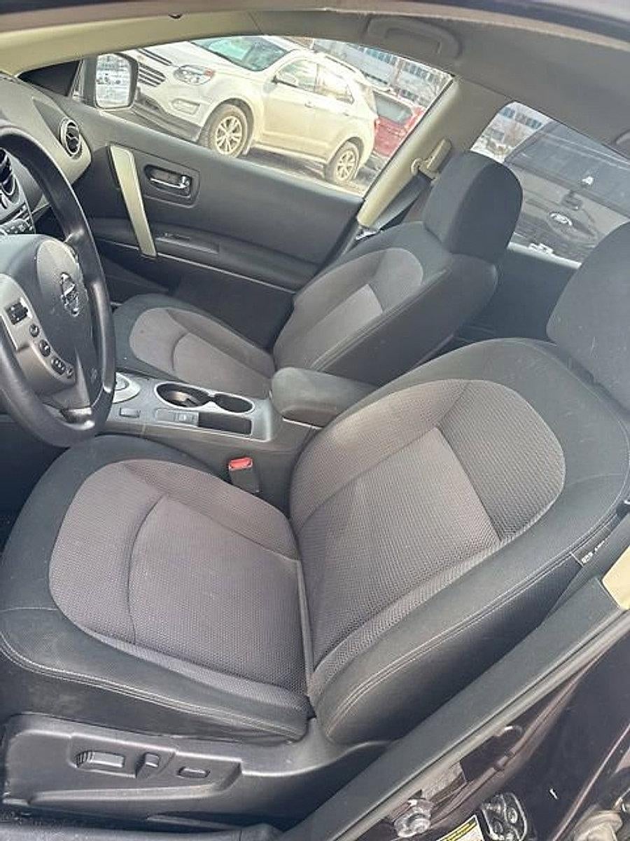 2013 Nissan Rogue FWD 4dr SV