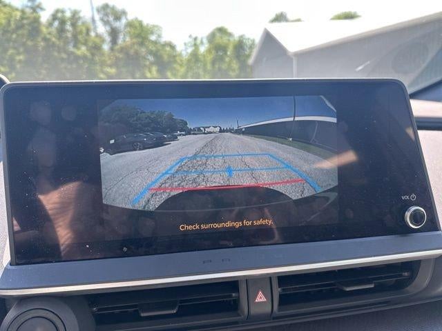 2023 Toyota Prius XLE AWD (Natl)