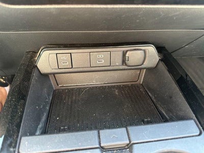 2023 Toyota Prius XLE AWD (Natl)