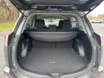 2016 Toyota RAV4 AWD 4dr LE (Natl)