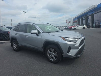 2022 Toyota RAV4 Hybrid XLE AWD (Natl)