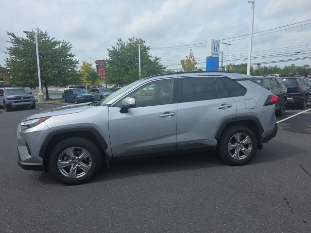 2022 Toyota RAV4 Hybrid XLE AWD (Natl)