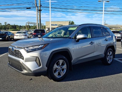 2022 Toyota RAV4 Hybrid XLE AWD (Natl)