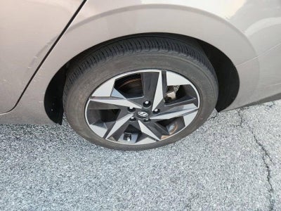 2023 Hyundai ELANTRA SEL IVT