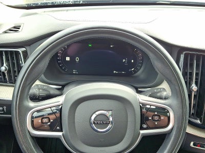 2022 Volvo XC60 B5 AWD Inscription