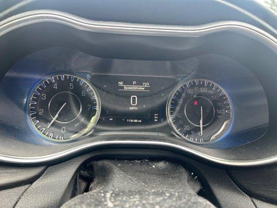2015 Chrysler 200 4dr Sdn Limited FWD