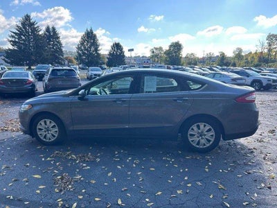 2014 Ford Fusion 4dr Sdn S FWD