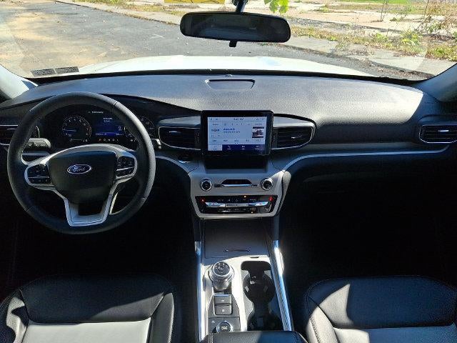 2023 Ford Explorer XLT 4WD
