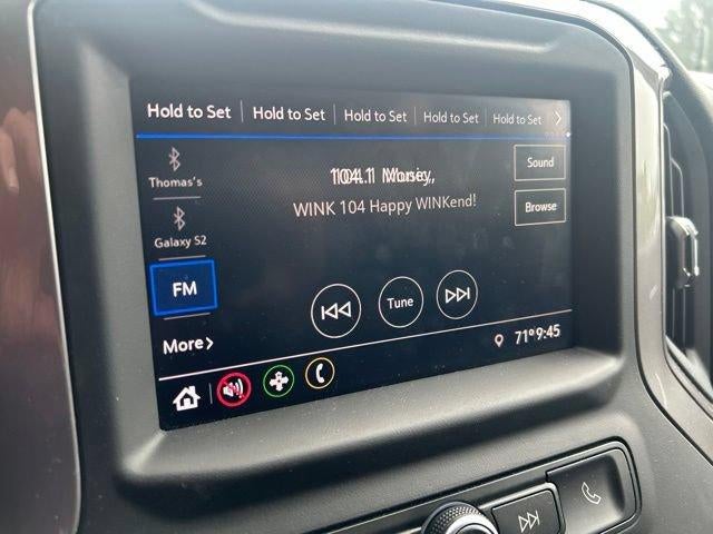 2021 Chevrolet Silverado 1500 Crew Cab Short Box 4-Wheel Drive Custom Trail Boss