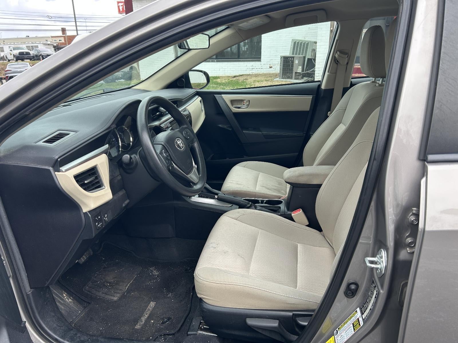 2014 Toyota Corolla 4dr Sdn CVT Auto LE (Natl)