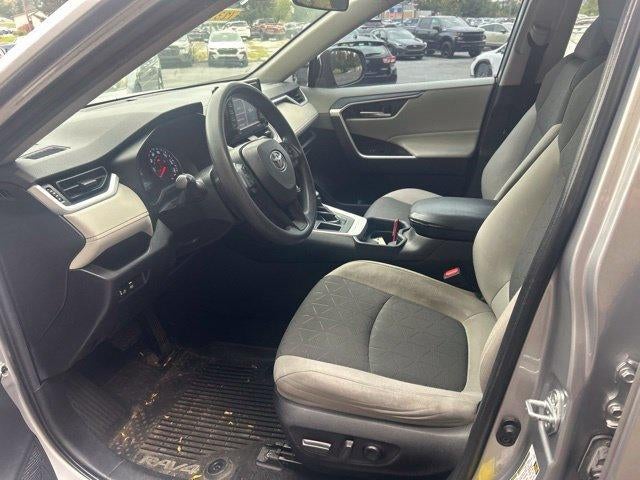 2020 Toyota RAV4 XLE FWD (GS)