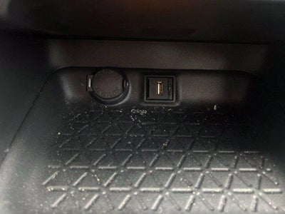 2020 Toyota RAV4 XLE FWD (GS)