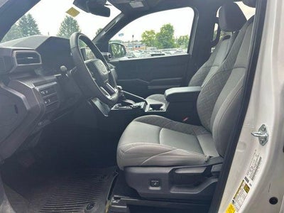 2024 Toyota Tacoma 4WD 4WD SR5 Double Cab 5' Bed AT (GS)