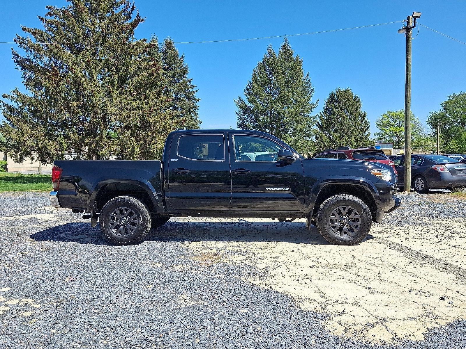 2022 Toyota Tacoma 4WD 4WD SR5 Double Cab 5' Bed V6 AT (GS)