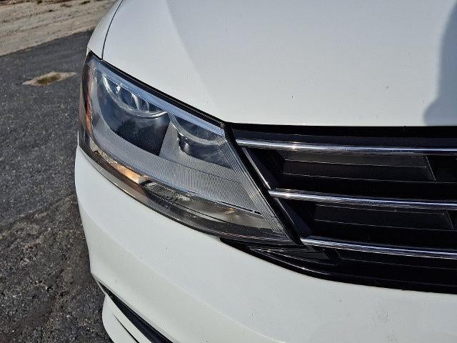 2016 Volkswagen Jetta 4dr Auto 1.4T S with Technology Sedan