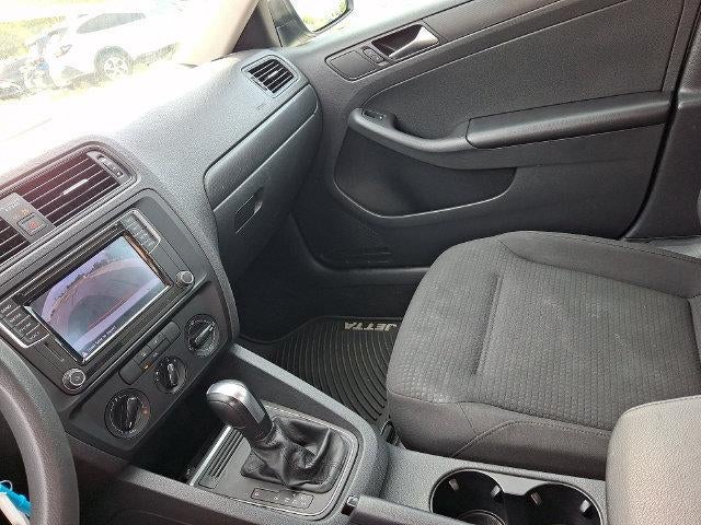 2016 Volkswagen Jetta 4dr Auto 1.4T S with Technology Sedan