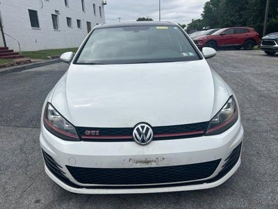 2017 Volkswagen Golf GTI 2.0T 4-Door SE DSG