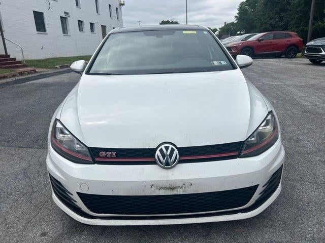 2017 Volkswagen Golf GTI 2.0T 4-Door SE DSG