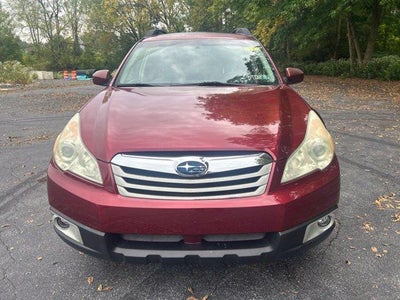 2011 Subaru Outback 2.5i Premium Automatic w/All-Weather Pkg and Power Moonroof Pkg