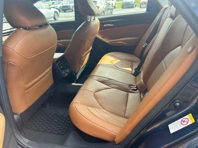 2019 Toyota Avalon Hybrid Limited (Natl)
