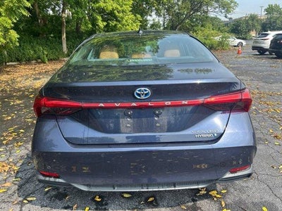 2019 Toyota Avalon Hybrid Limited (Natl)