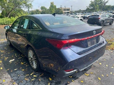 2019 Toyota Avalon Hybrid Limited (Natl)
