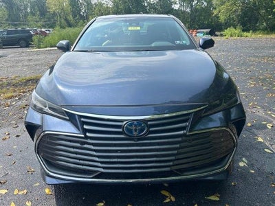 2019 Toyota Avalon Hybrid Limited (Natl)