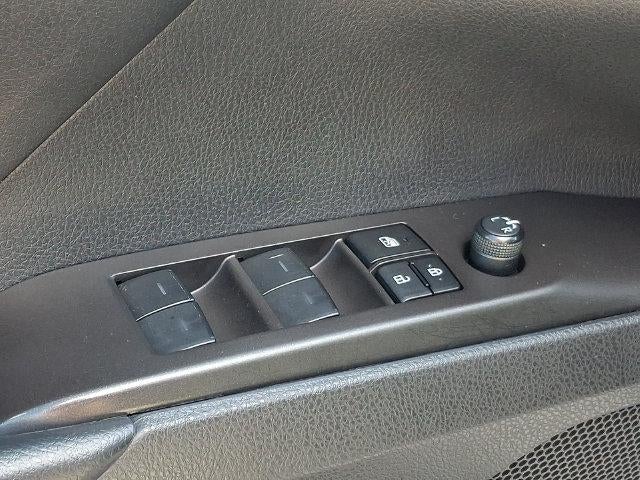 2023 Toyota Camry SE Auto (Natl)