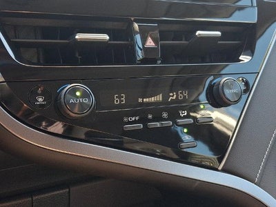 2023 Toyota Camry SE Auto (Natl)