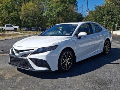 2023 Toyota Camry SE Auto (Natl)