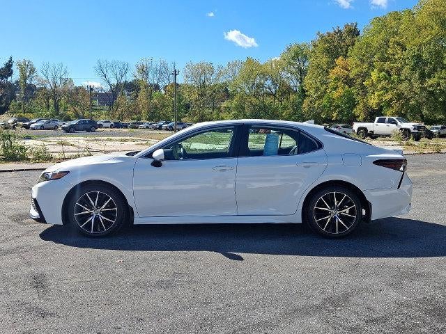 2023 Toyota Camry SE Auto (Natl)