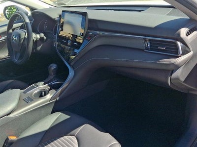 2023 Toyota Camry SE Auto (Natl)