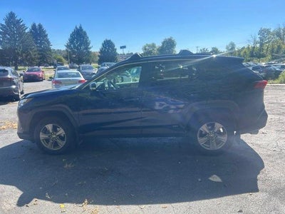 2022 Toyota RAV4 Hybrid XLE AWD (Natl)
