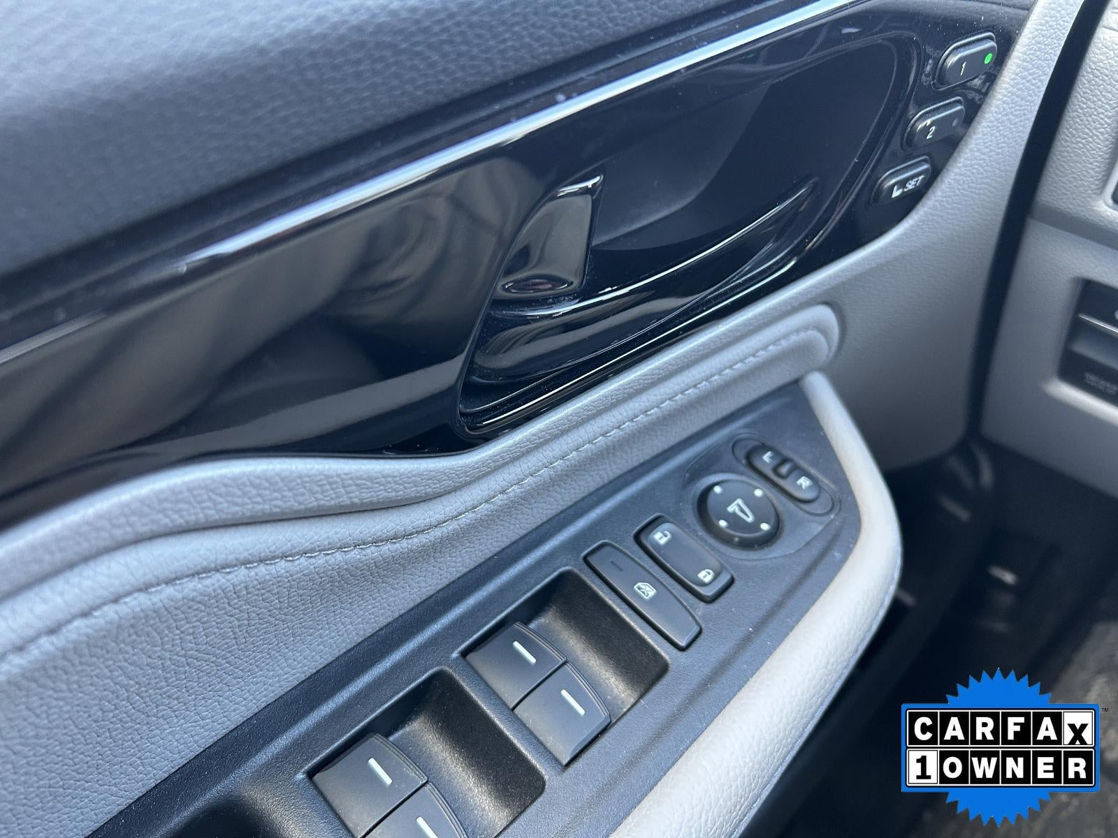 2024 Honda Odyssey Touring Auto