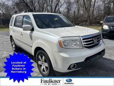 2015 Honda Pilot 4WD Touring with DVD Rear Entertainment System and Navigation