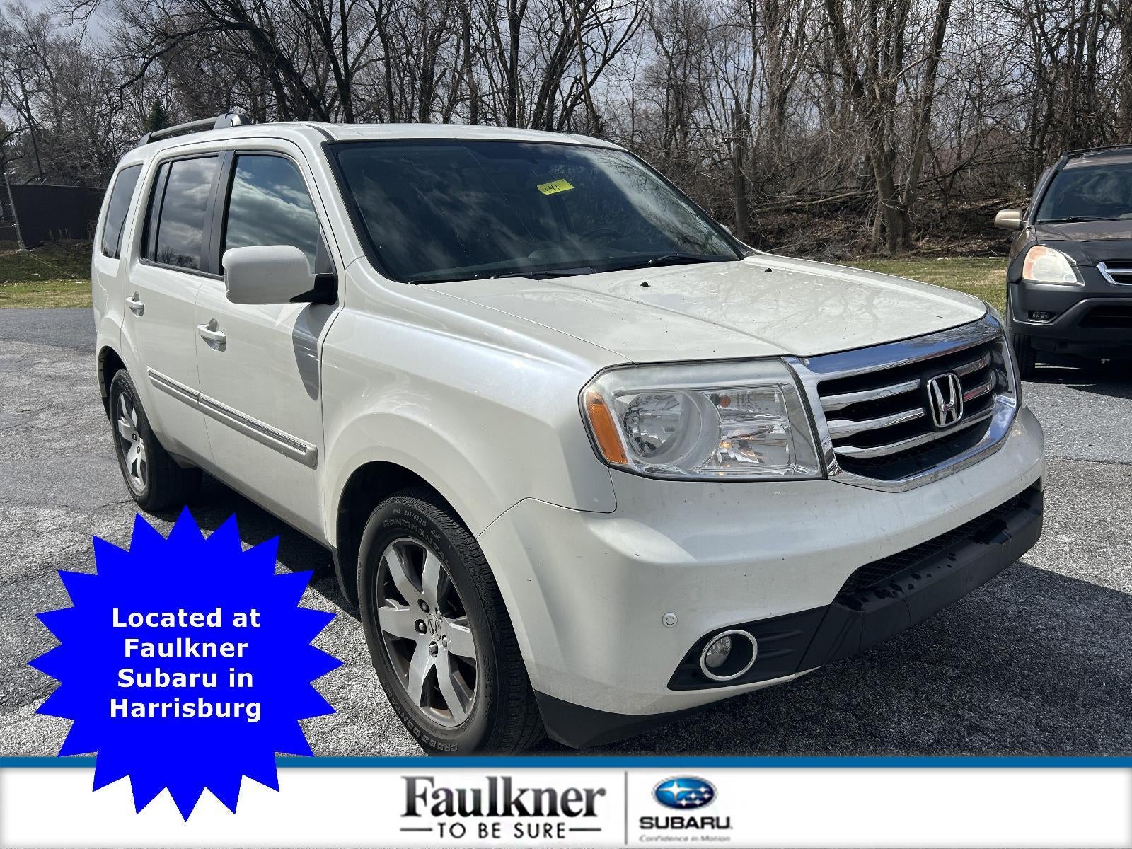 2015 Honda Pilot 4WD Touring with DVD Rear Entertainment System and Navigation