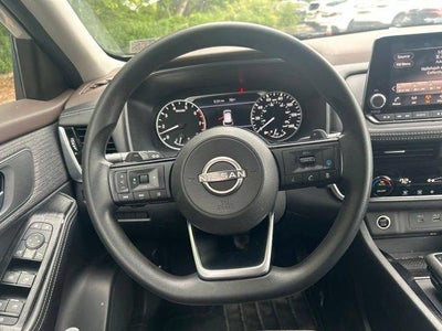 2022 Nissan Rogue AWD SV