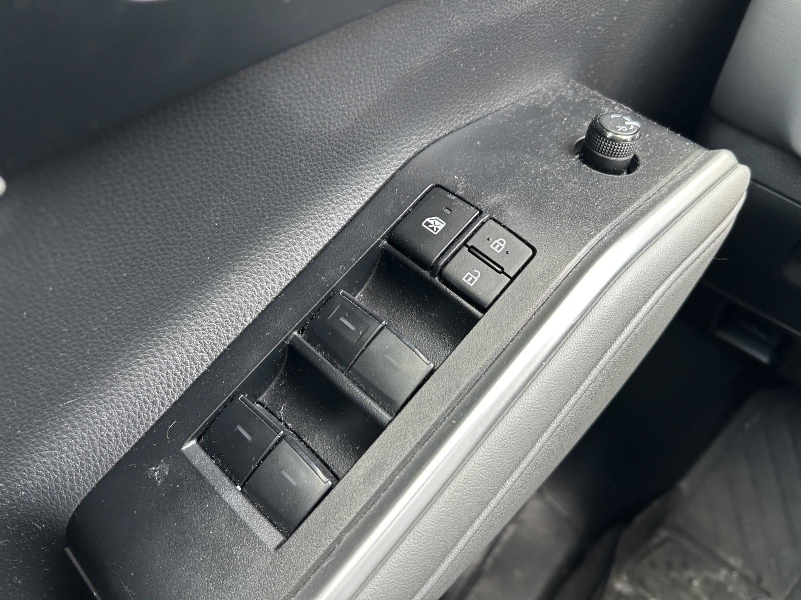 2023 Toyota Highlander Hybrid XLE AWD (Natl)