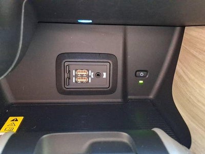 2021 Toyota Venza XLE AWD (Natl)