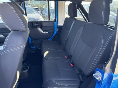 2015 Jeep Wrangler Unlimited 4WD 4dr Sahara